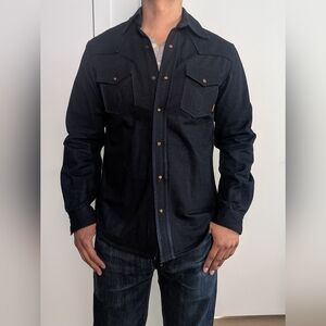 Men's Black Casual Button-Down Shirt